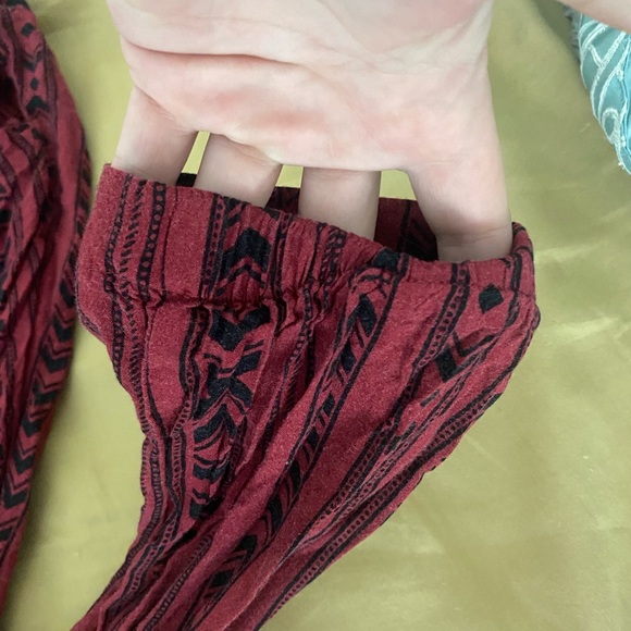 Forever 21 Harem pants women size M used good condition only wore for once - Picture 3 of 4